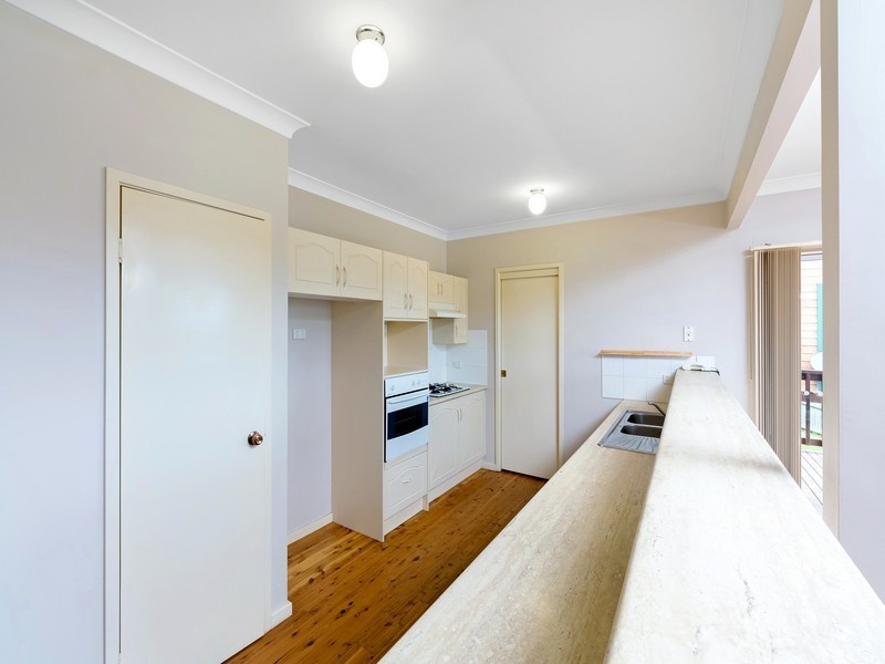 17 Irwin Place, Green Point NSW 2251