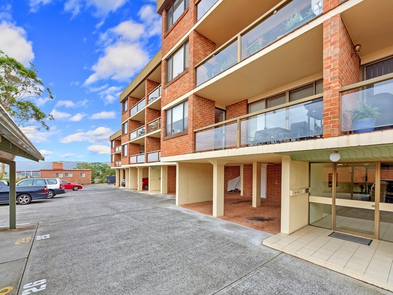 9/3 Joseph Lloyd Close, Gosford NSW 2250