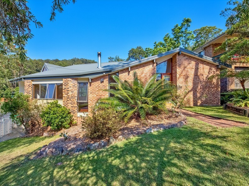 10 Sullens Avenue, East Gosford NSW 2250