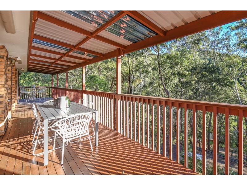 16 Algwen Road, North Gosford NSW 2250