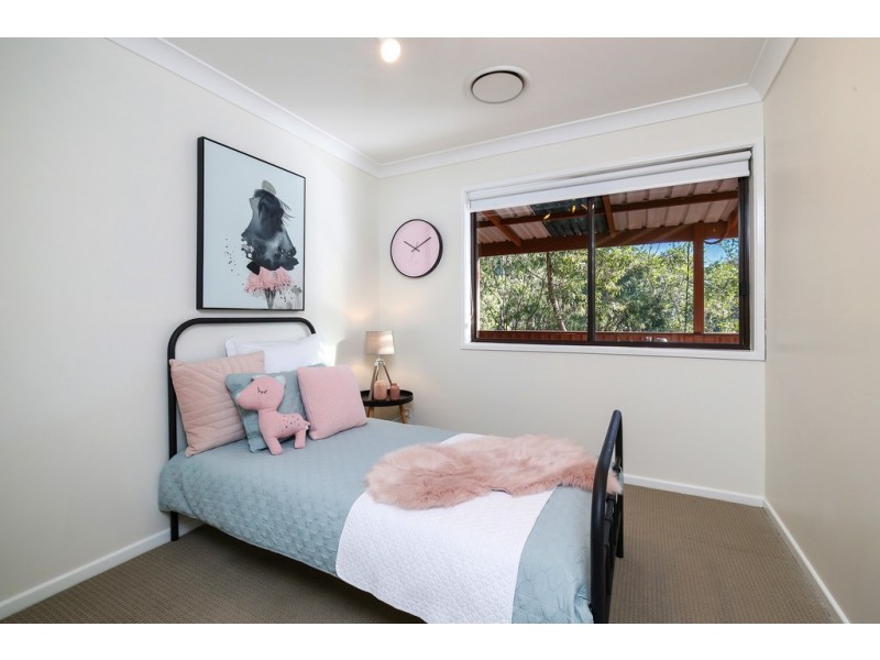 16 Algwen Road, North Gosford NSW 2250