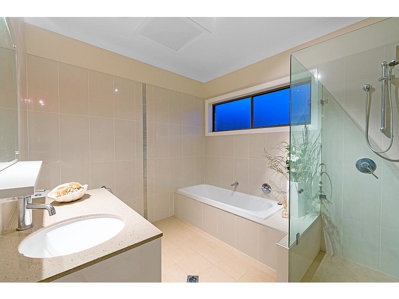 125 Berrys Head Road, Narara NSW 2250