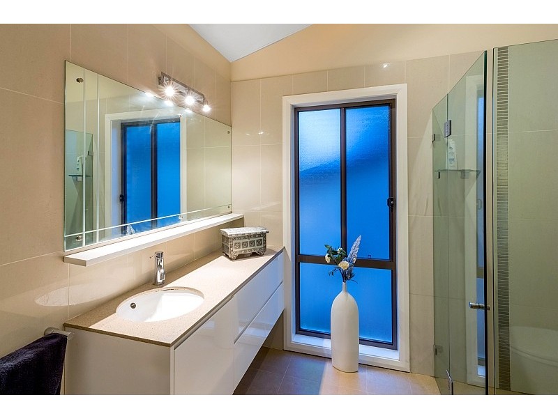 125 Berrys Head Road, Narara NSW 2250