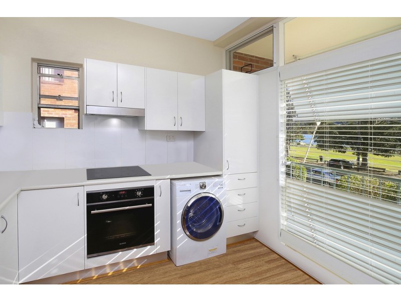 14/27 Masons Parade, Point Frederick NSW 2250