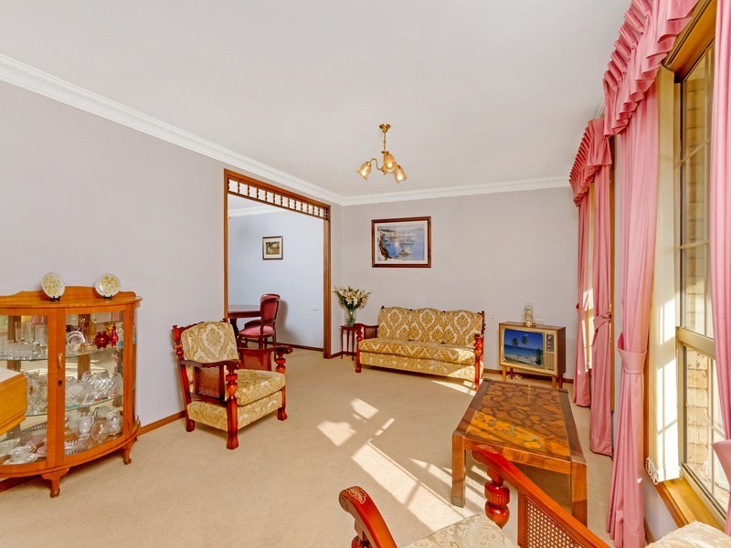 33 Beveridge Drive, Green Point NSW 2251