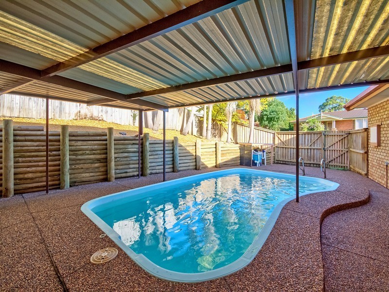33 Beveridge Drive, Green Point NSW 2251