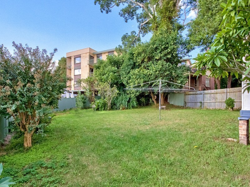 6 Duke Street, Point Frederick NSW 2250