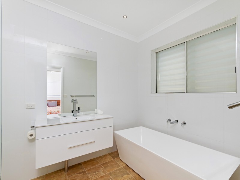 17 The Palisade, Umina Beach NSW 2257