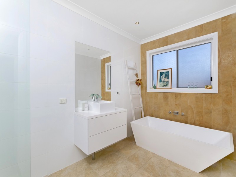 17 The Palisade, Umina Beach NSW 2257