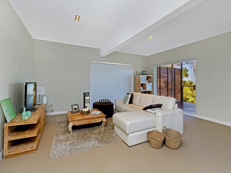 17 The Palisade, Umina Beach NSW 2257