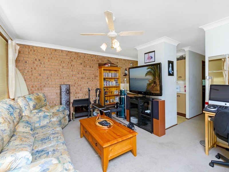 8/166 Albany Street, Point Frederick NSW 2250