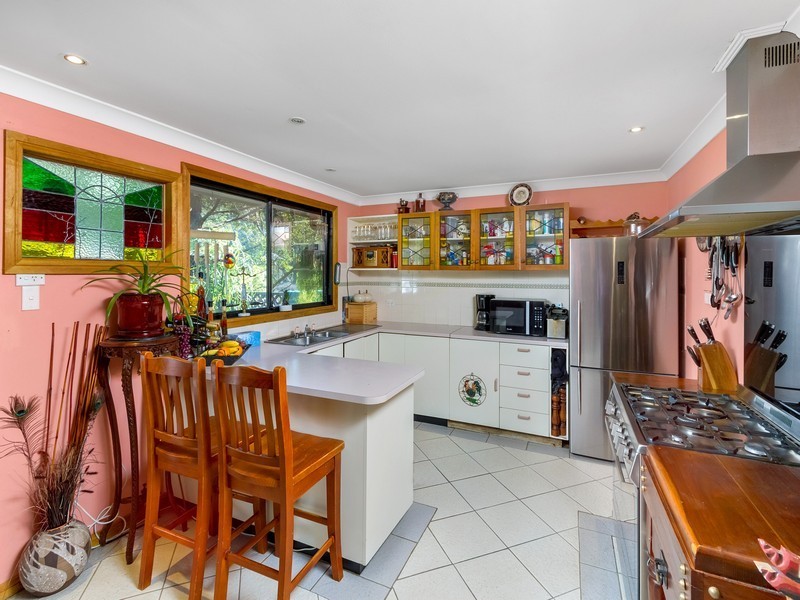 11 Algwen Road, North Gosford NSW 2250