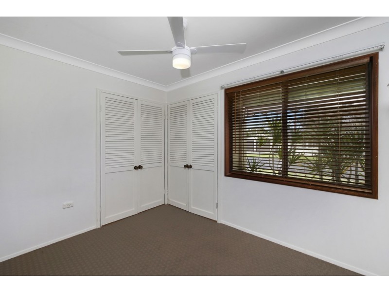 72 North Crescent, Wyoming NSW 2250