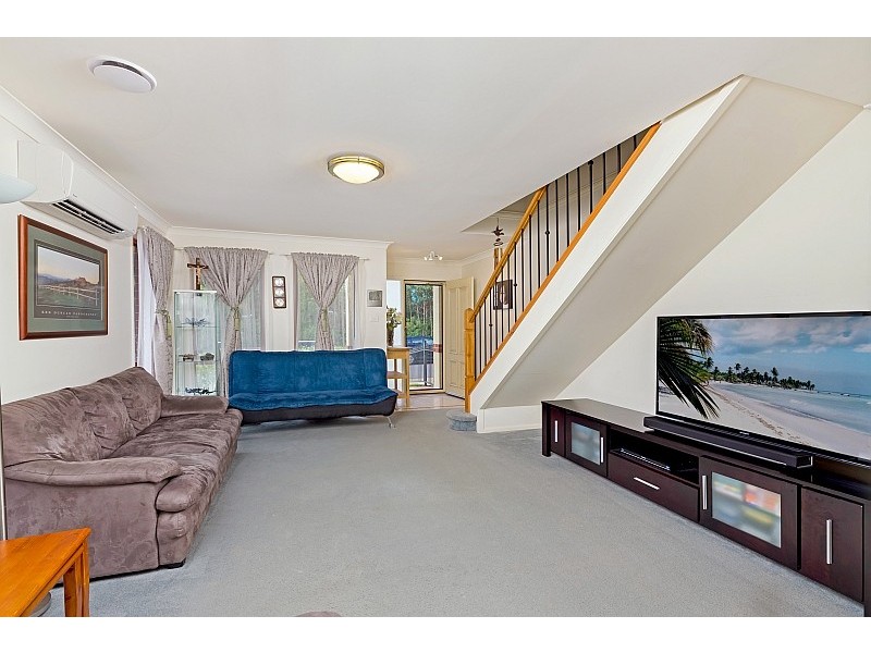 45 Wingello Crescent, Wyoming NSW 2250