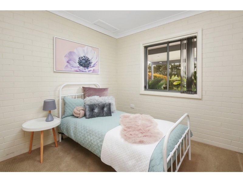 35 Bayside Drive, Green Point NSW 2251