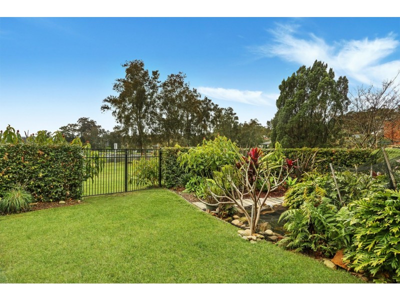 35 Bayside Drive, Green Point NSW 2251
