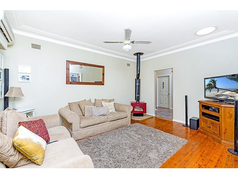 29 Wells Street, East Gosford NSW 2250