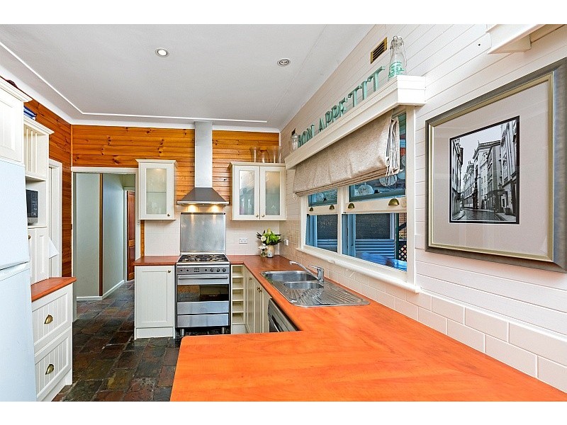 29 Wells Street, East Gosford NSW 2250