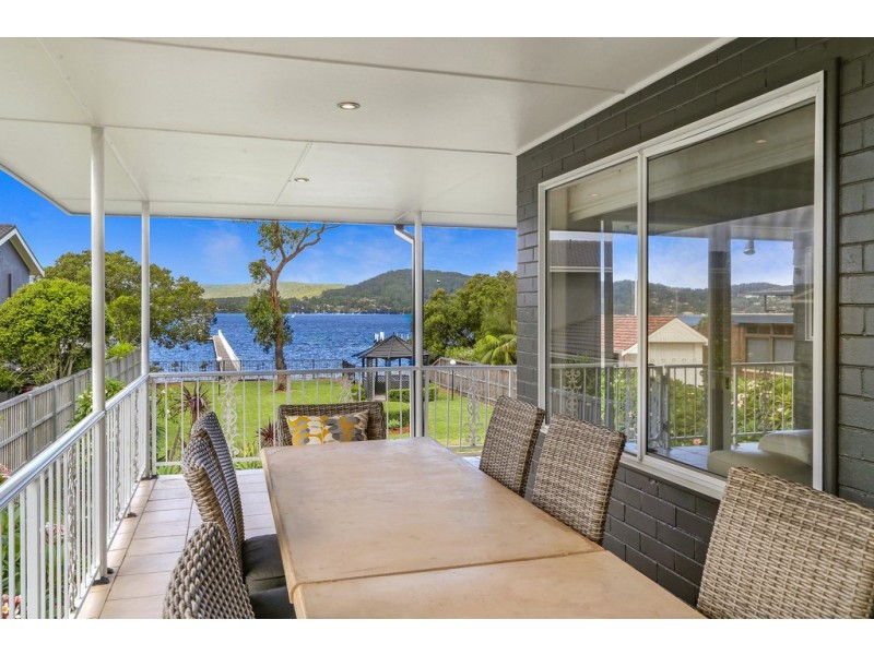 83 Albany Street, Point Frederick NSW 2250