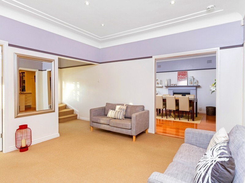 13 Duke Street, Point Frederick NSW 2250