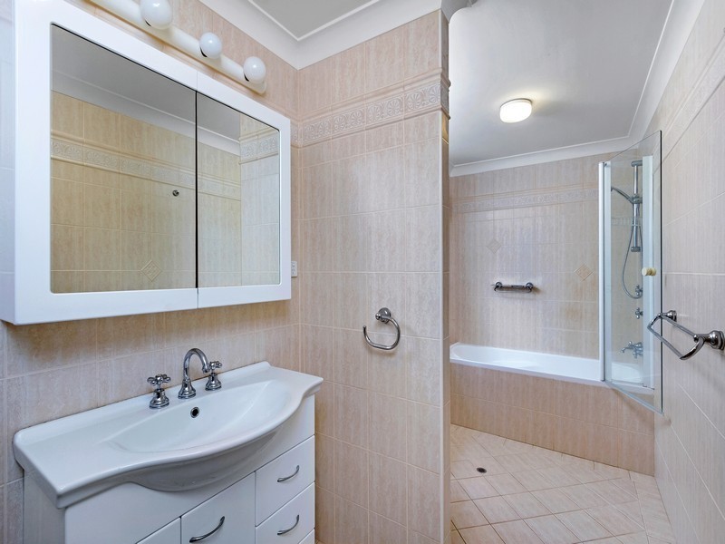 12 Woolard Road, Springfield NSW 2250