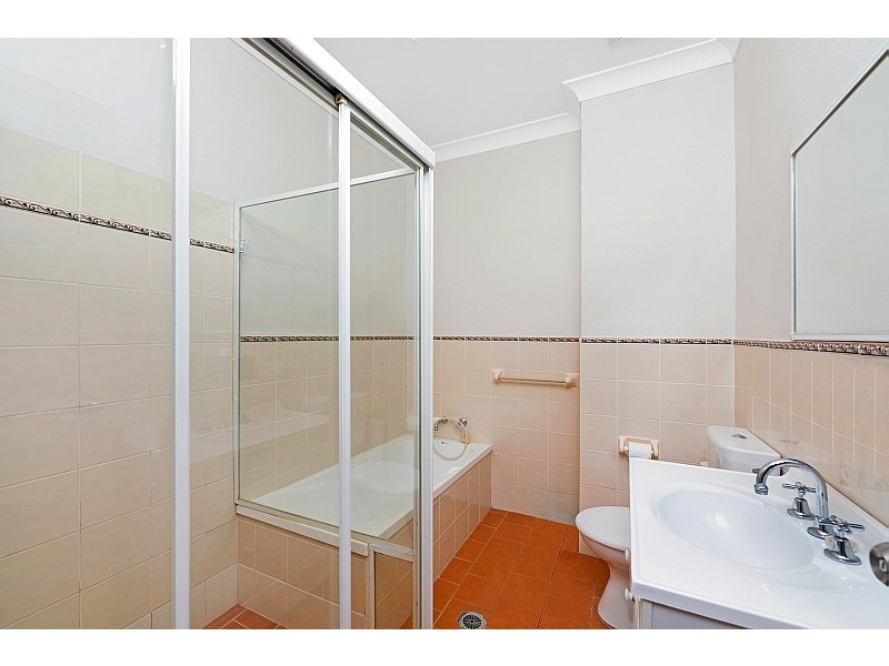 4/52 Holden Street, Gosford NSW 2250