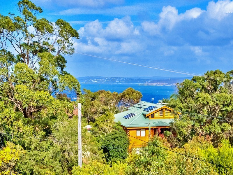 17 Pauline Avenue, Killcare Heights NSW 2257