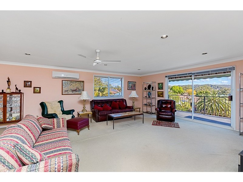167 Albany Street, Point Frederick NSW 2250