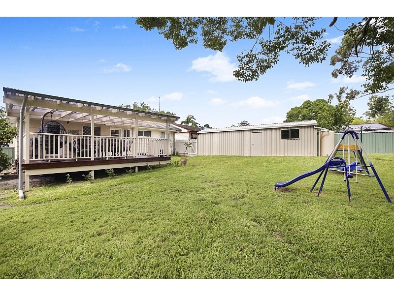 17 Dalton Street, Wyoming NSW 2250