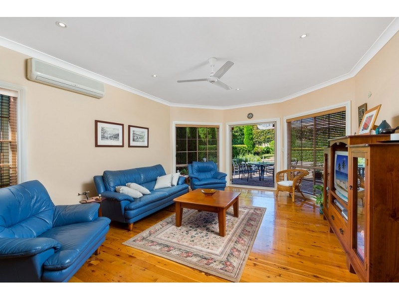 7 Asca Drive, Green Point NSW 2251