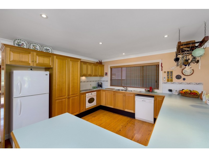 7 Asca Drive, Green Point NSW 2251