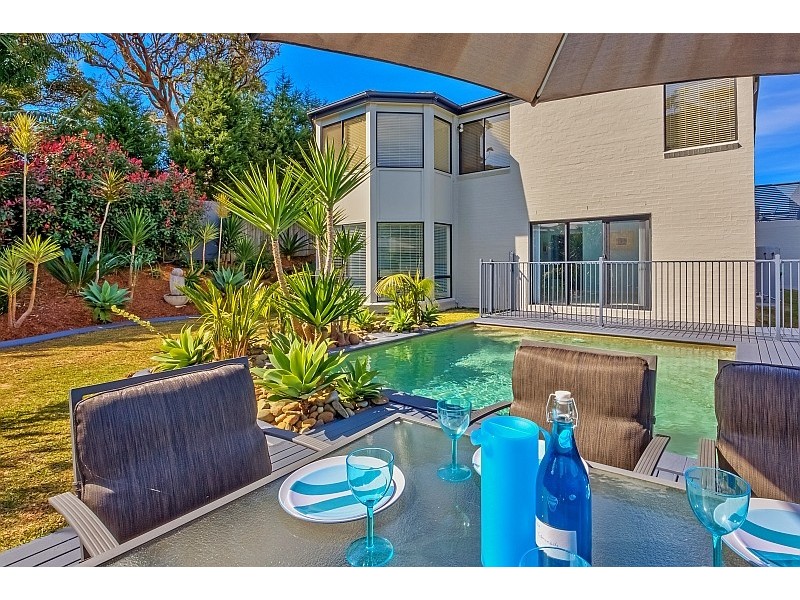 2 Warren Avenue, Avoca Beach NSW 2251