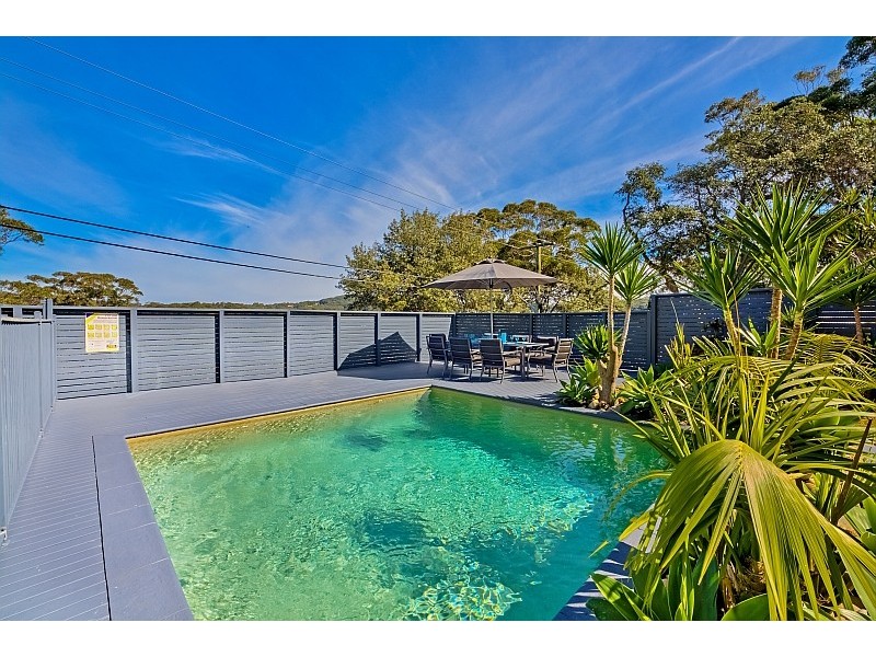 2 Warren Avenue, Avoca Beach NSW 2251