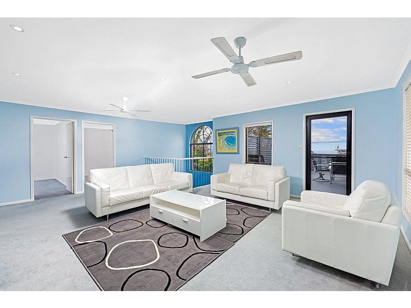 2 Warren Avenue, Avoca Beach NSW 2251