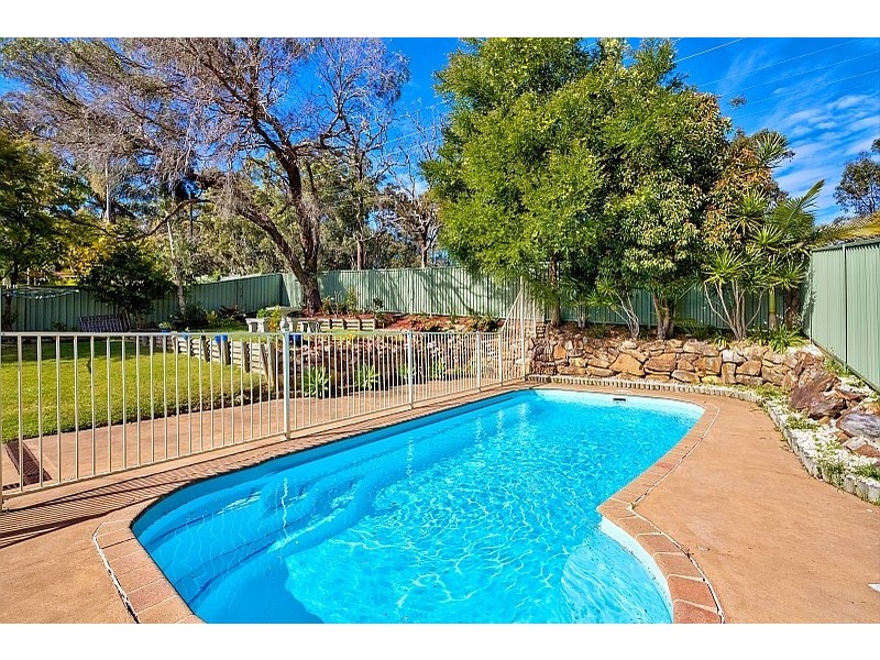 13 Cameron Crescent, Kincumber NSW 2251