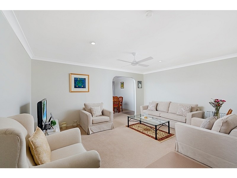 13 Cameron Crescent, Kincumber NSW 2251