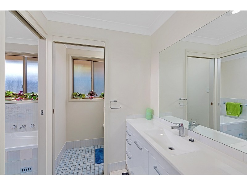 13 Cameron Crescent, Kincumber NSW 2251