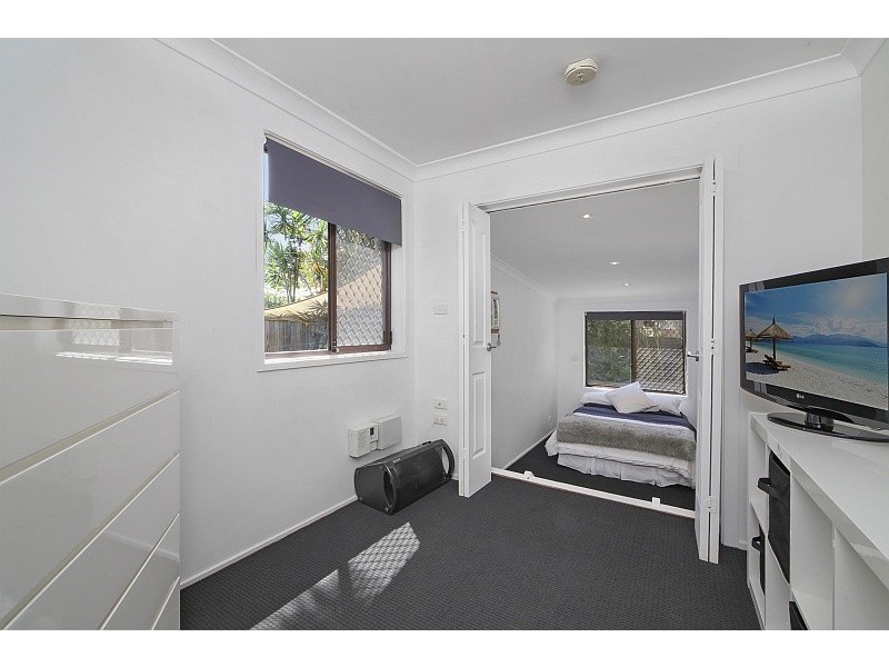 1 Willow Road, Springfield NSW 2250