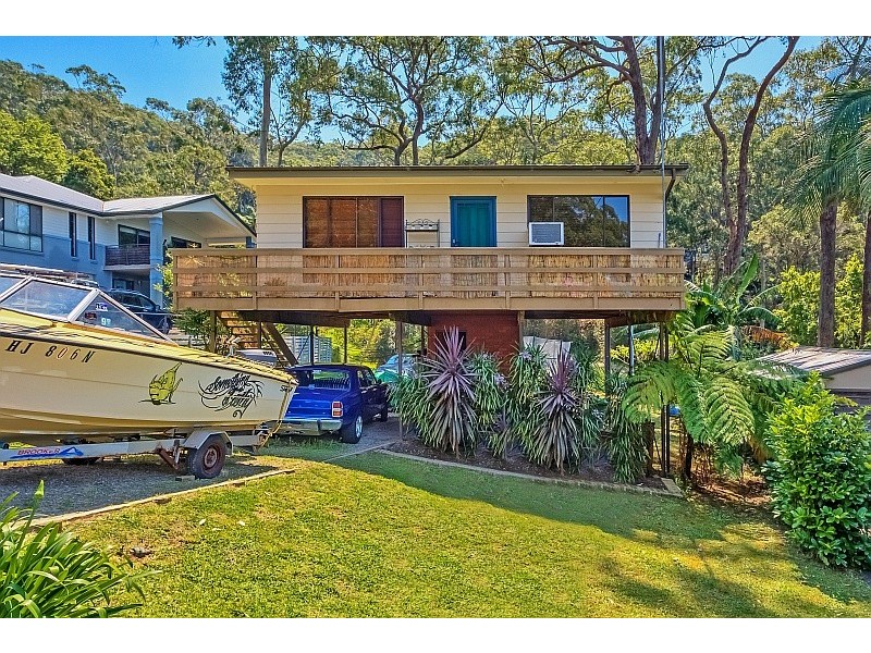 9 Kenneth Avenue, Saratoga NSW 2251