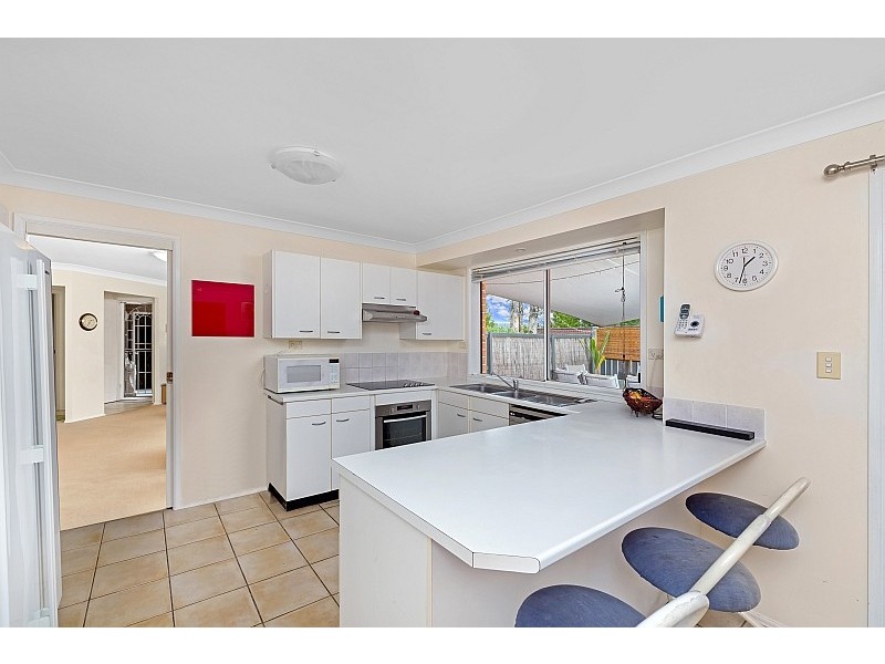 43 Bronzewing Drive, Erina NSW 2250