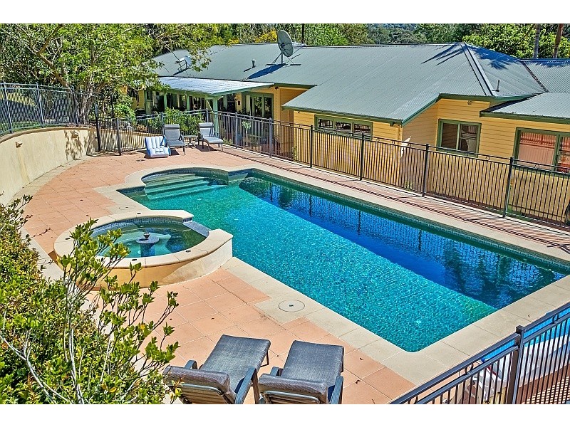 332 Oak Road, Matcham NSW 2250