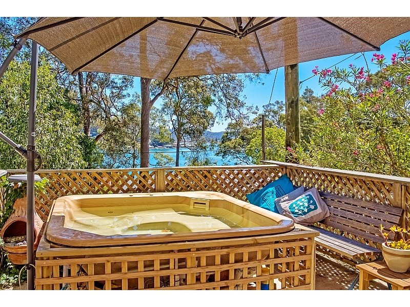 100 Heath Road, Pretty Beach NSW 2257