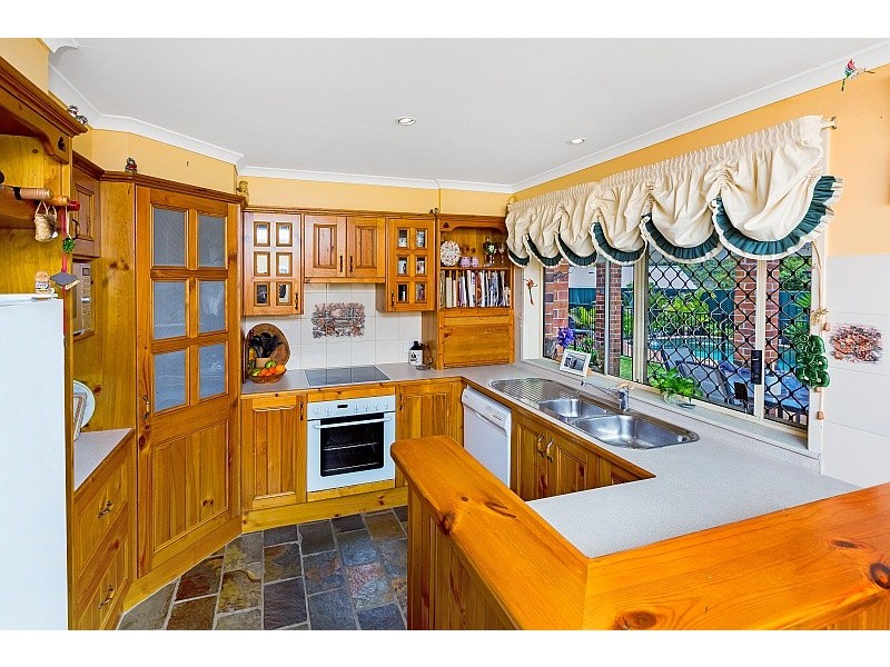 7 Tallowood Crescent, Ourimbah NSW 2258