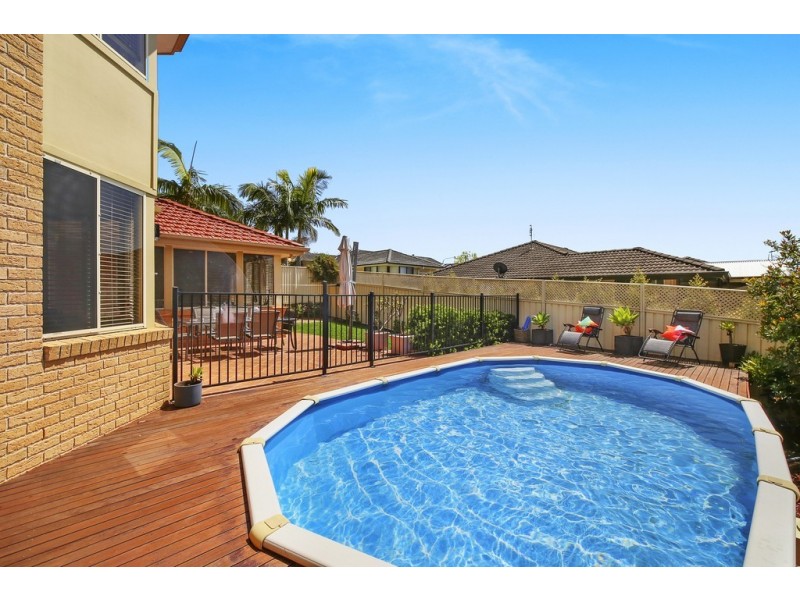 6 Tranquil Close, Green Point NSW 2251