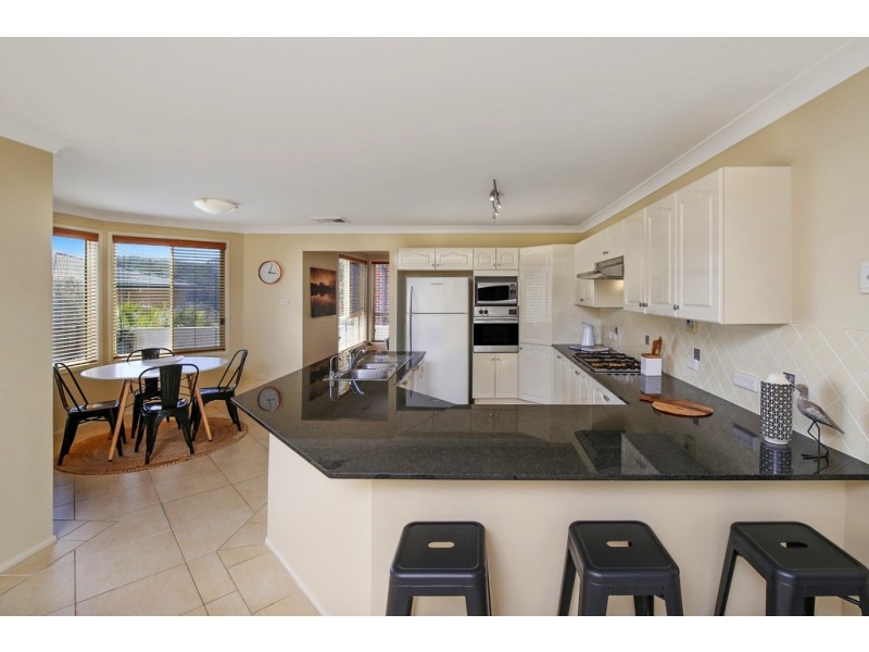 6 Tranquil Close, Green Point NSW 2251