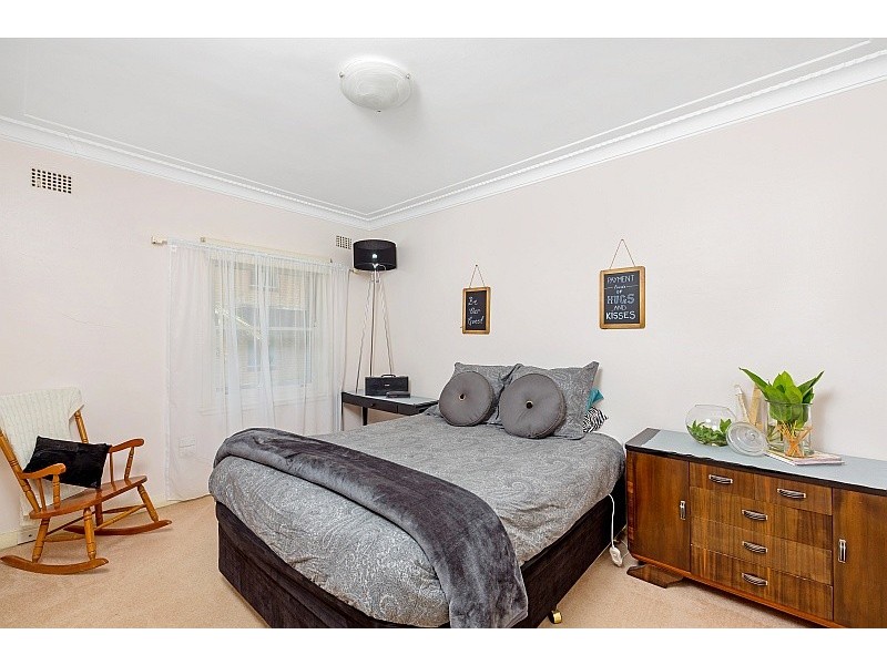 11 Masons Parade, Point Frederick NSW 2250