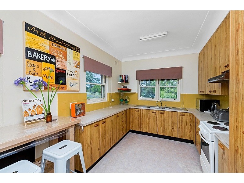 11 Masons Parade, Point Frederick NSW 2250