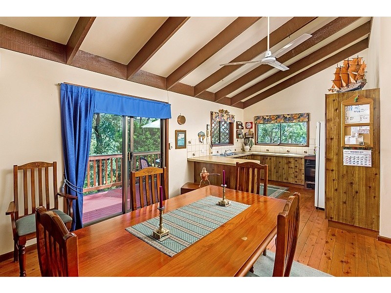 13 Plateau Road, North Gosford NSW 2250