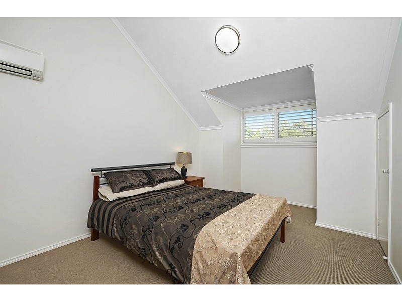 2/21 Boronia Street, East Gosford NSW 2250