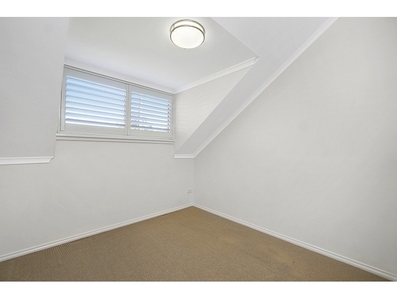 2/21 Boronia Street, East Gosford NSW 2250